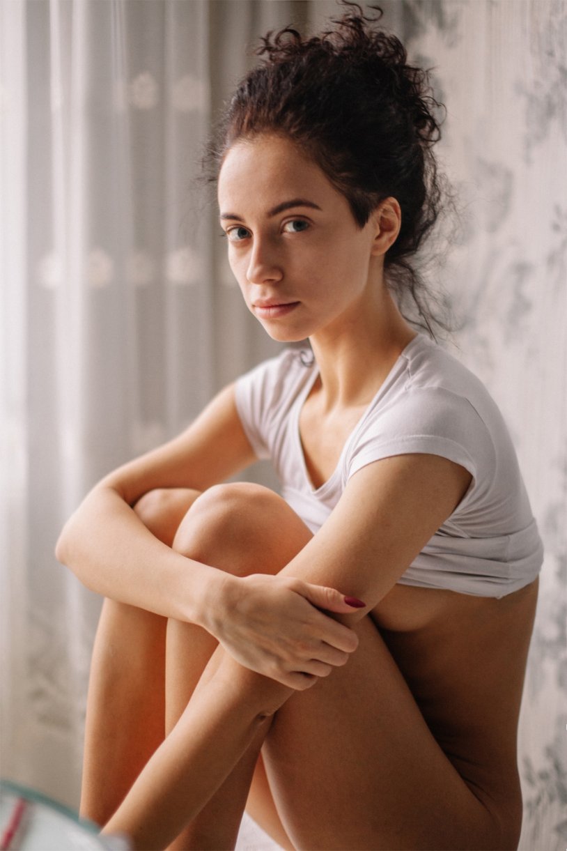 Naked 25-year-old girl