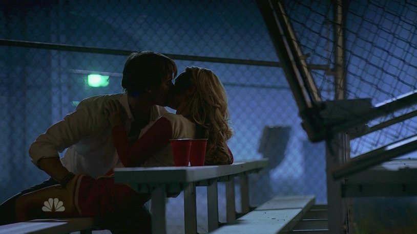 Hayden Panetteri Heroes kiss