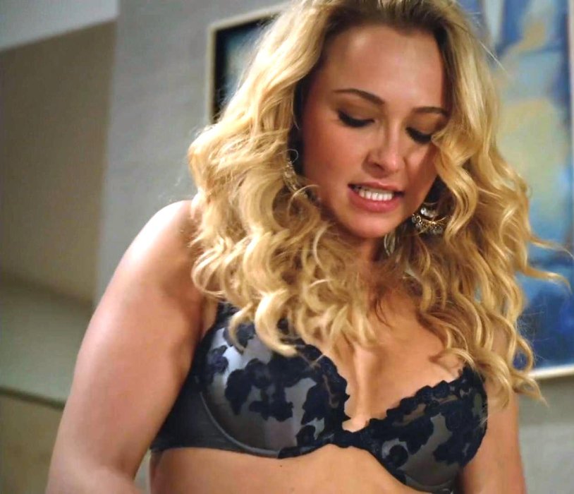 Hayden Panettiere Bra