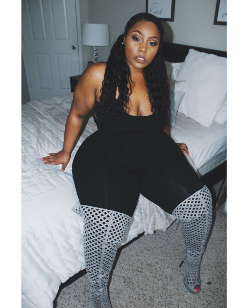 Several thick naked women