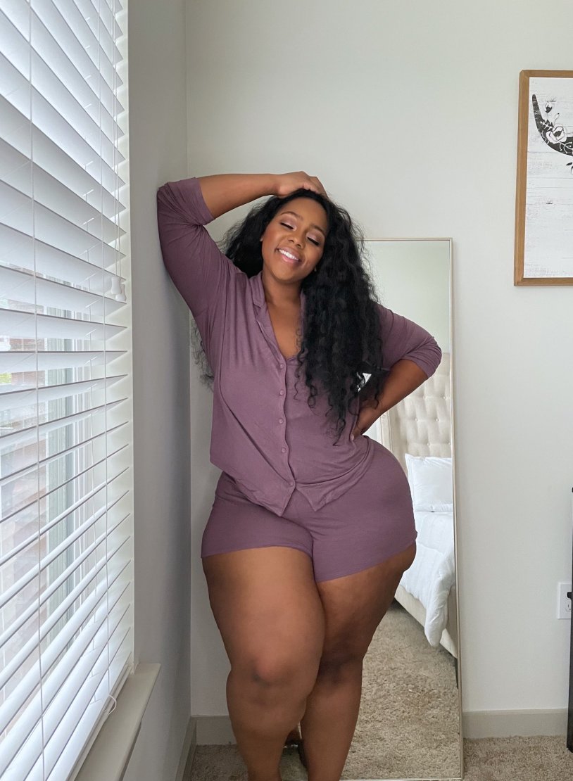 Girls with huge hips