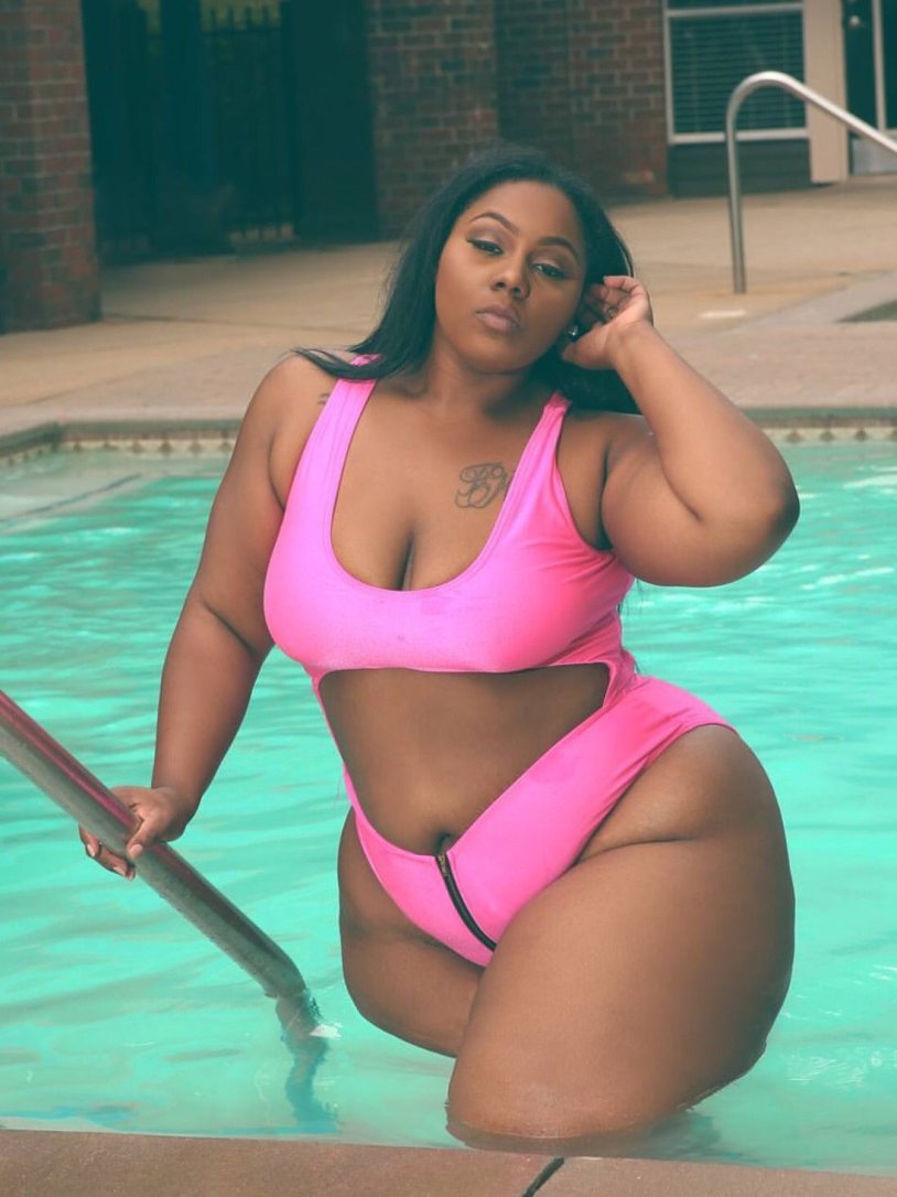 Plus Size Model Francie Maupin