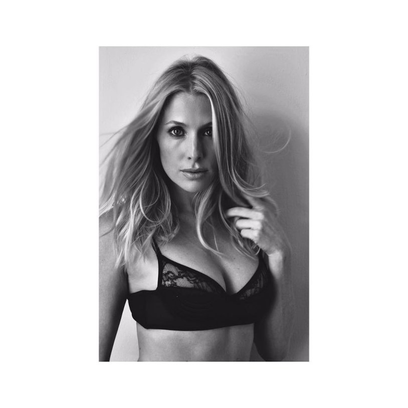 Mina Survival Beauty in American Tits