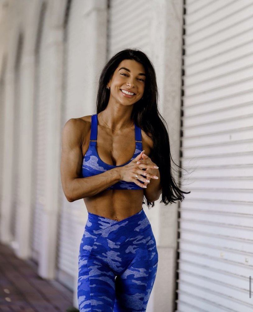 Lauralie Chapados Erophoto