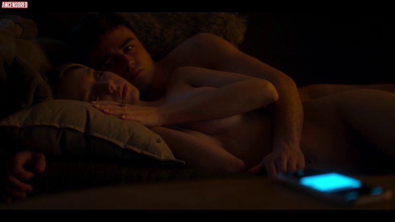 Esther exposure naked