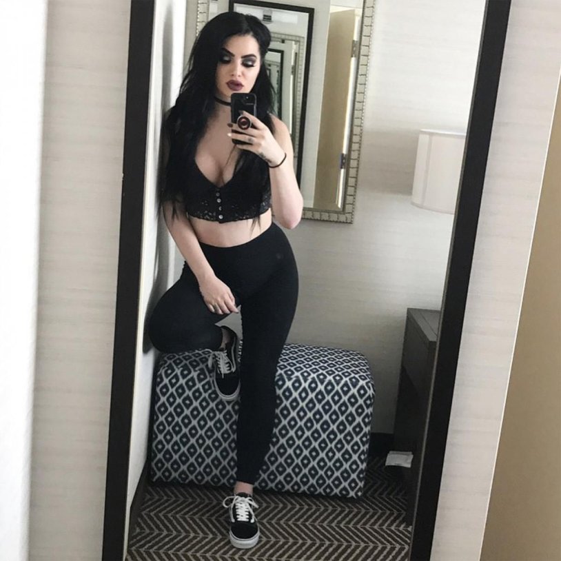 Jade Iven photo shoot