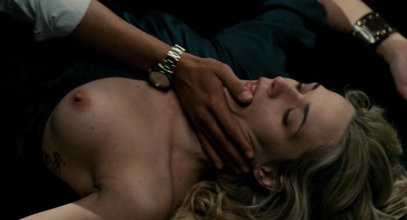 Naked Ukrainian model Nude Laura