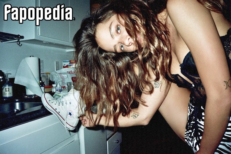 Jessica Lee Buchenen Nude