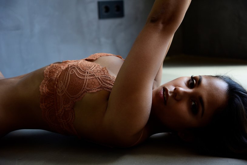 Lower underwear female