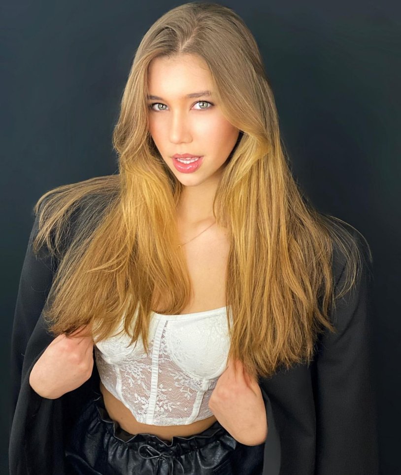 Angelina Polikarpova model 2020