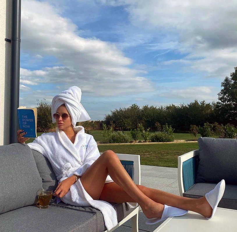 Charlie Georgia naked in the shower photo and video