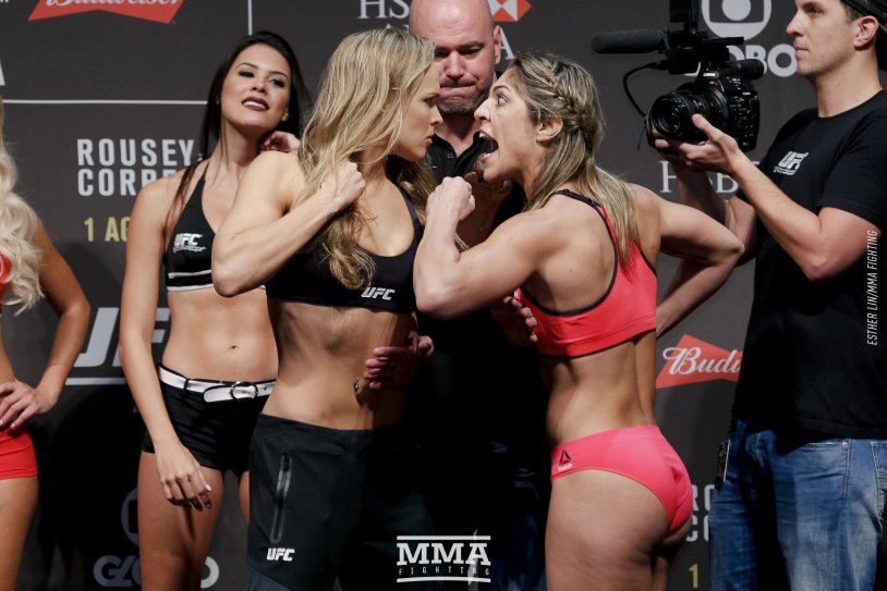 Ronda Rosei and Beth Correa Weighing