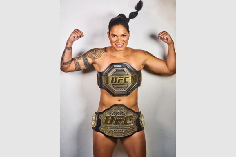 JUFS fighter Girl Amanda Nunes