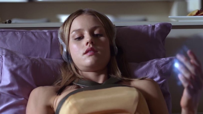 Isabelle Cornish Super Nibs