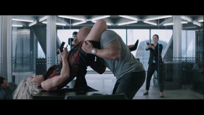 Maria Sinyaeva in bikini for free