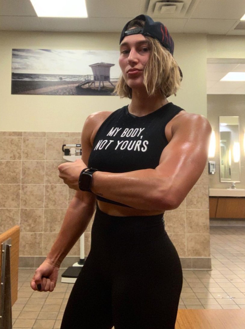 Rhea Ripley Belly Stab