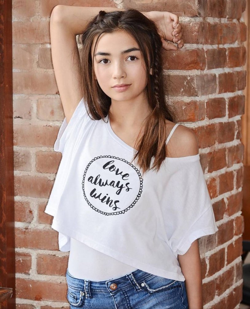 T -shirts are female