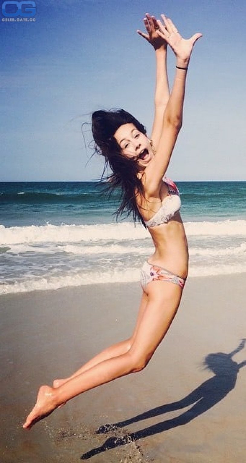 Naked boobs Emma Watson