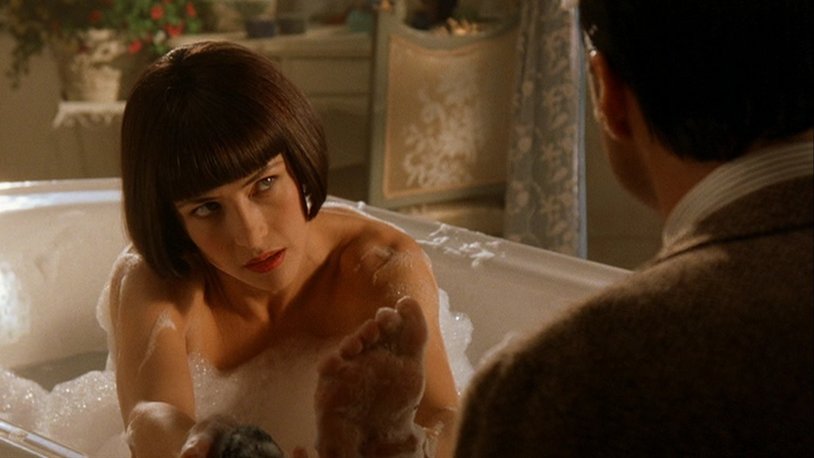 Sophie Marso exposed her chest