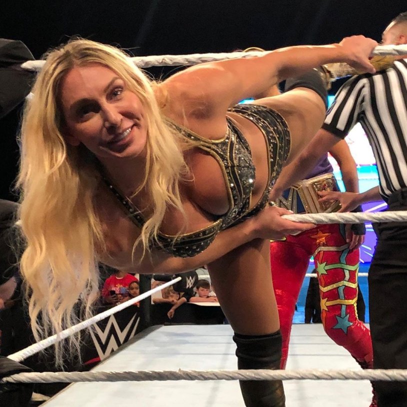 Charlotte wwe selfie