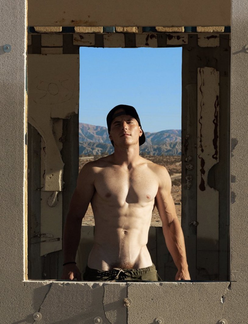 Mila Kunis in a friendship film