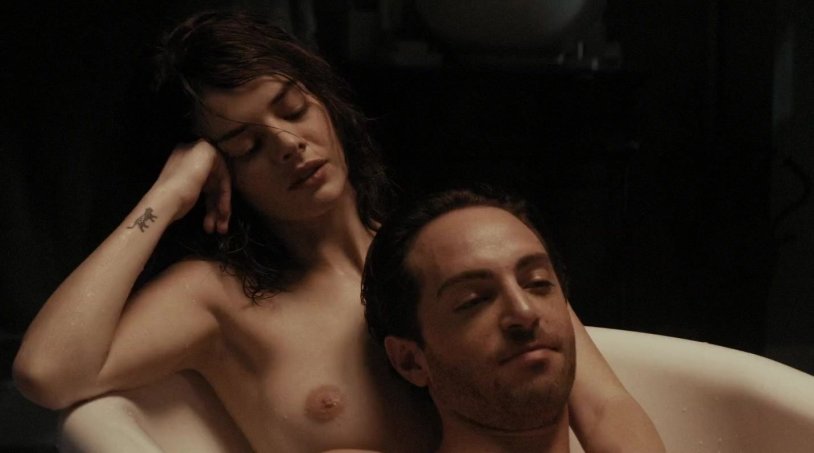 Elodi Jung Erotic photos