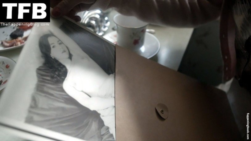 Murphy, Charlie (actress) Tits