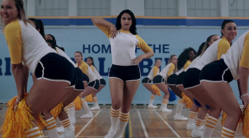 Riverdale Veronica in shorts