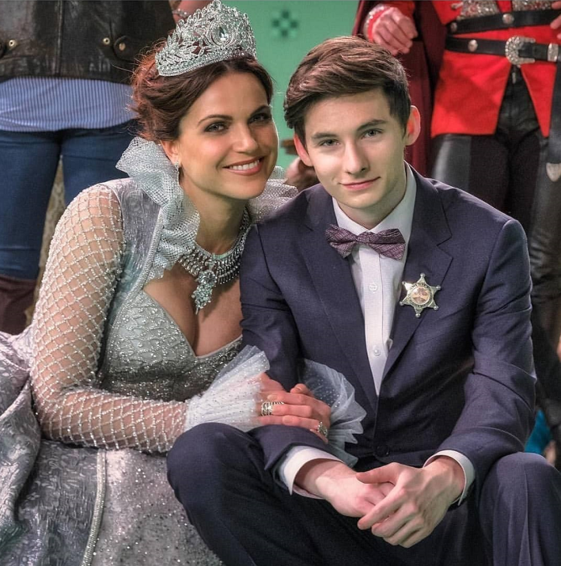 Once in a fairy tale series Henry