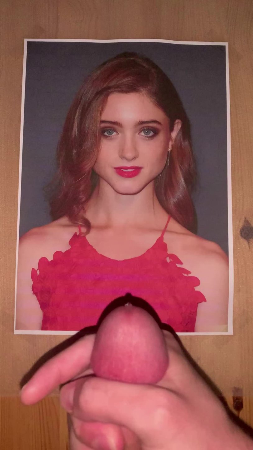 Natalia Dyer Hannah Montana