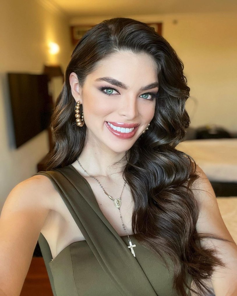 The most beautiful girl in world