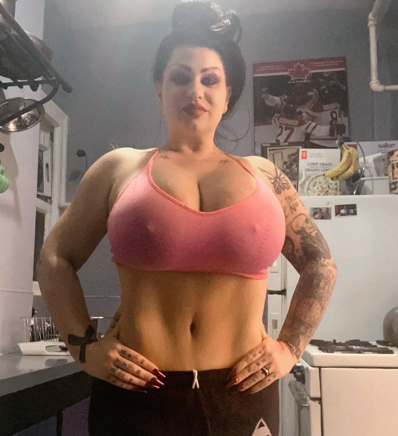 Pearl Gonzalez naked breasts