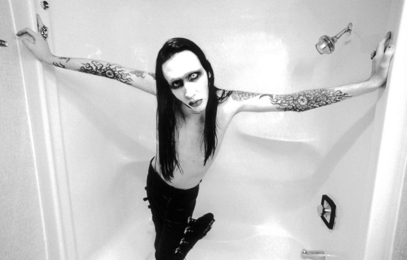Tattoo brush Marilyn Manson