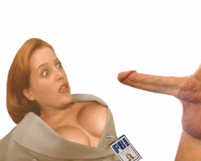 Gillian Anderson Tits