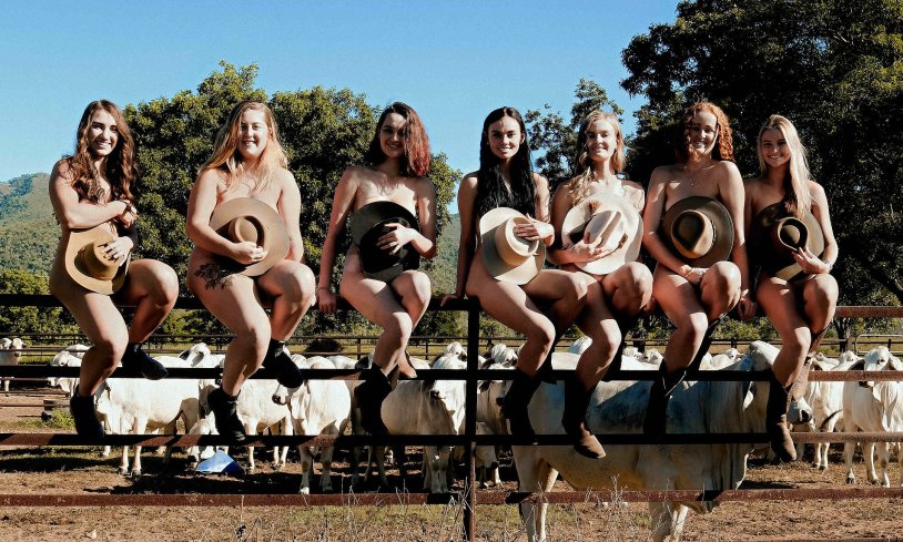 Women rugbites are naked