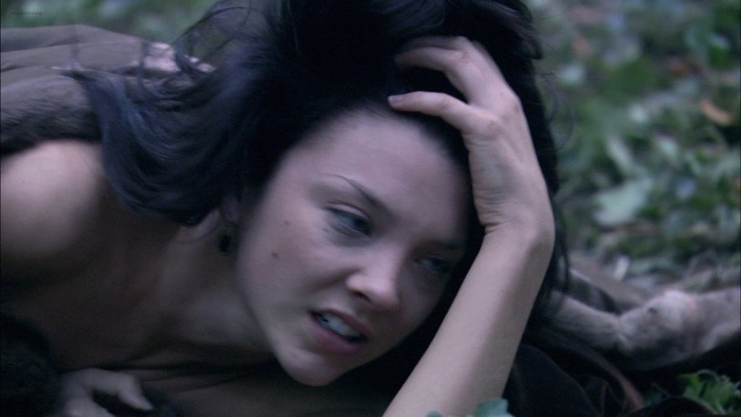 Ebigail Breslin in underwear