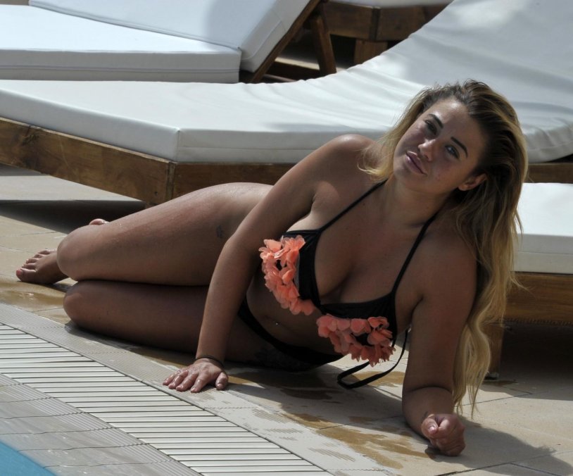 The Last of Us 2 Ellie and Dina Love