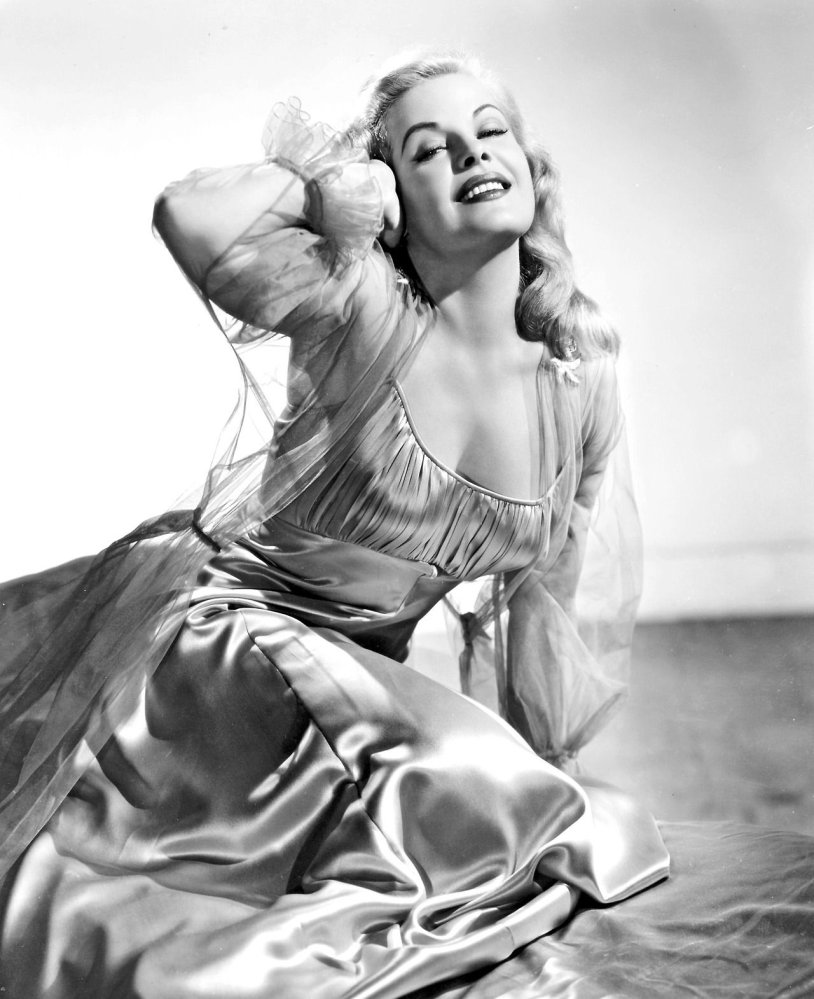 Moore Cleo with daughter