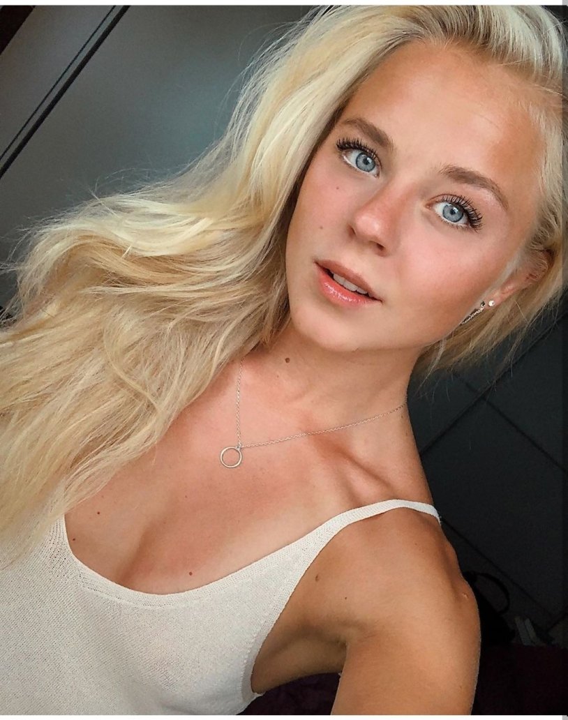 Maren Schiller underwear