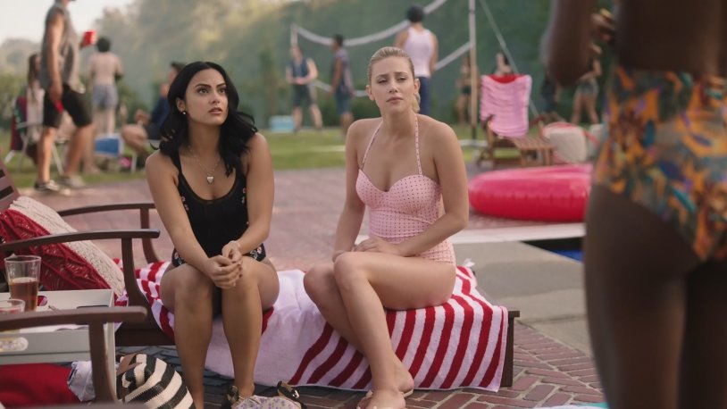 Gold Camila Mendes Fake Gif