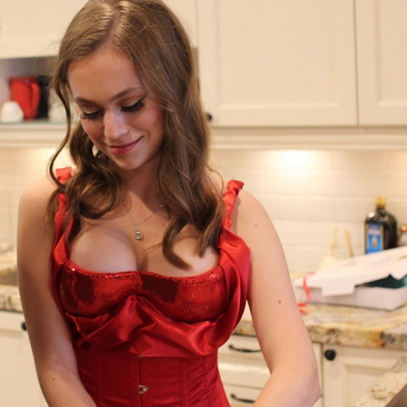 Ella dice tini, khea text