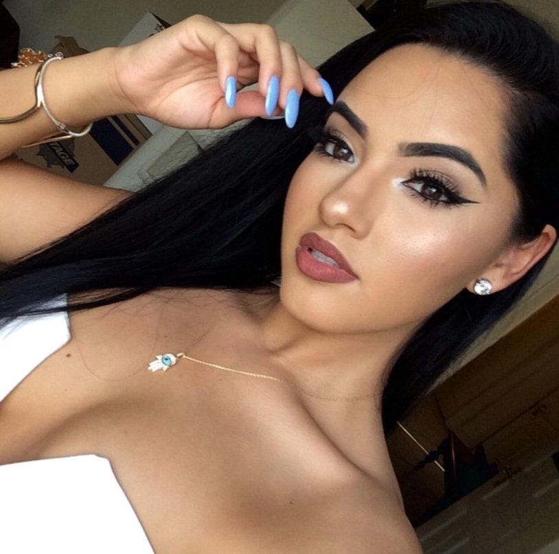 Karla jara instagram face