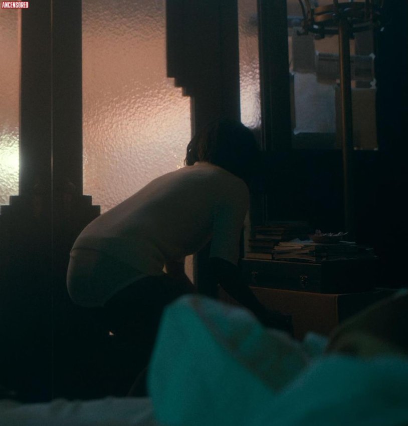 Beautiful naked Colombics