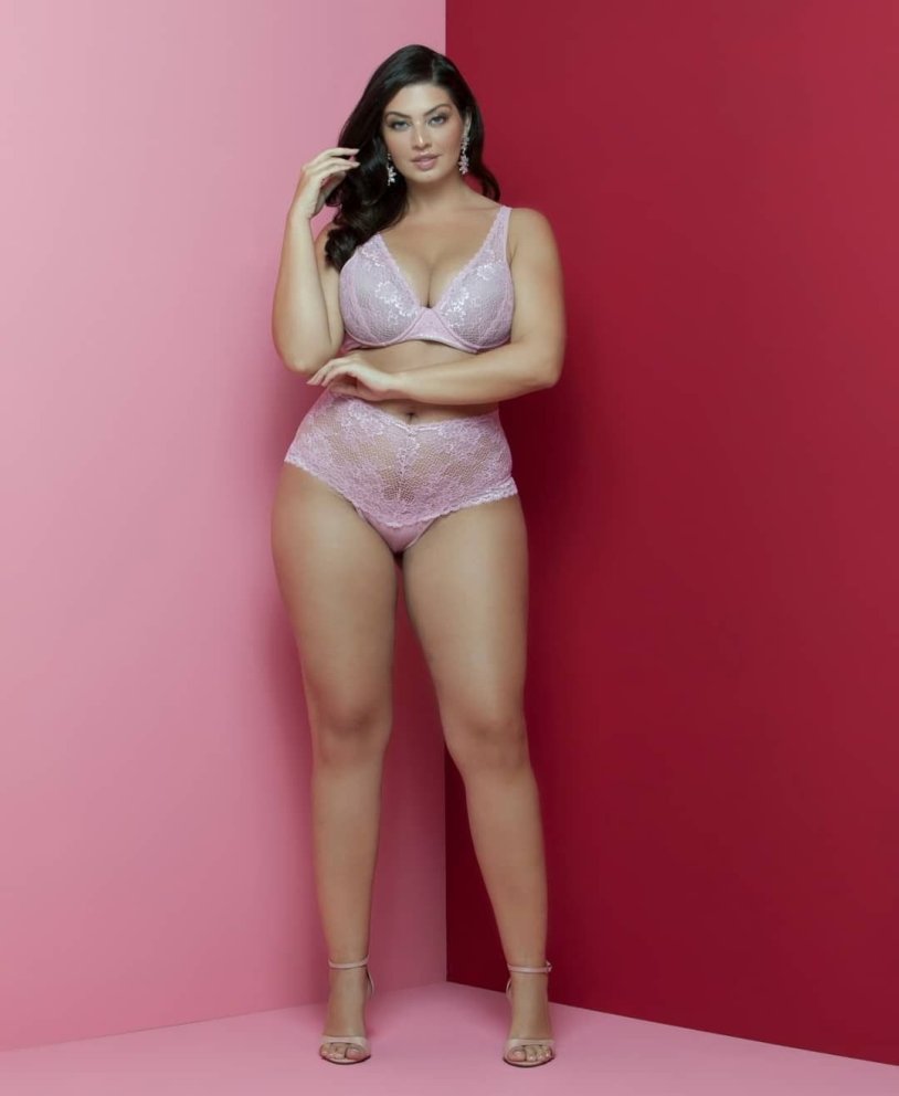 Maria Louise Mendes Bikini