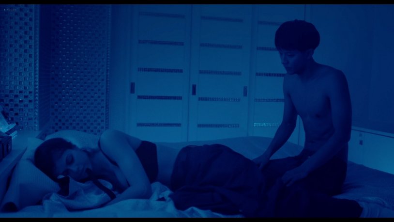 Alexandra Daddario Topless