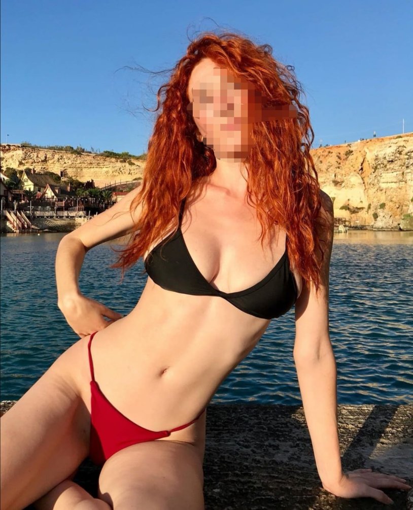 Scheryl Blossom in underwear