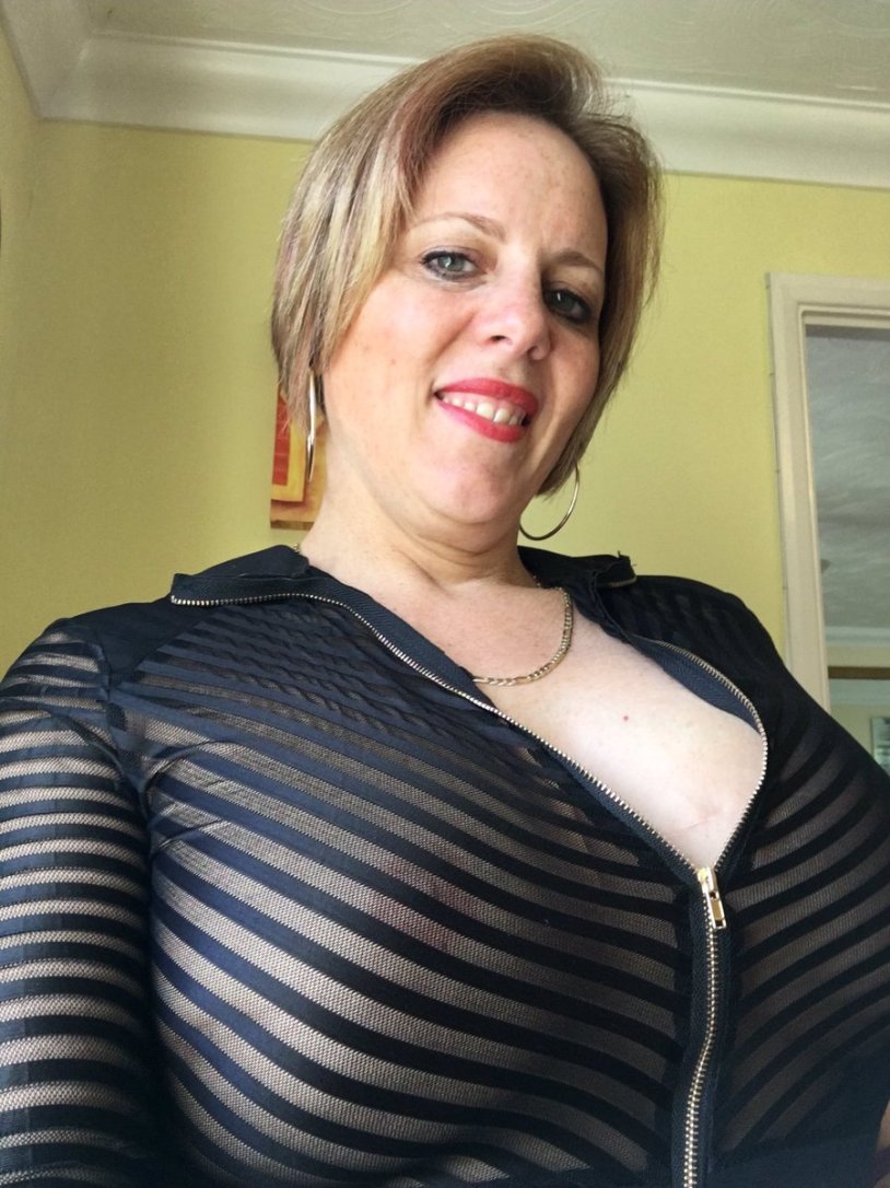 Curvy Claire Gangbang boots