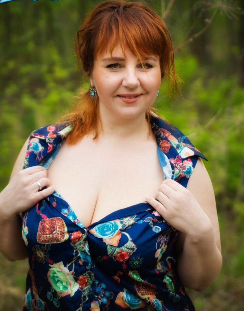 Curvy Claire in underwear 2017