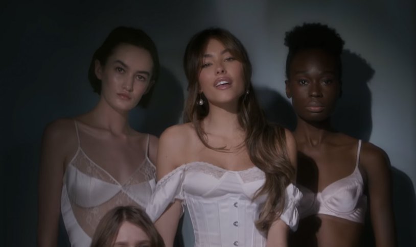 Madison Beer Baby Clip