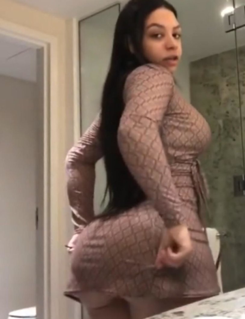 Naked young Taylor Nunes